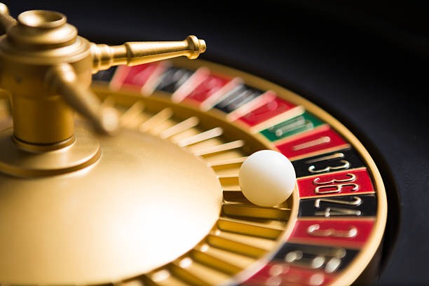European Roulette wheel with single zero on kabar4d live studio